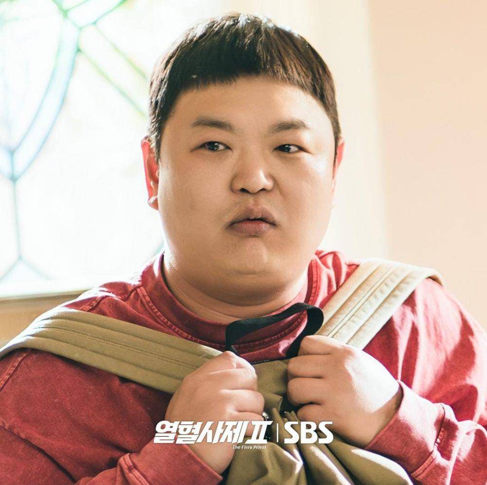 Ko Kyu Pil di drama The Fiery Priest 2 (instagram.com/sbsdrama.official)