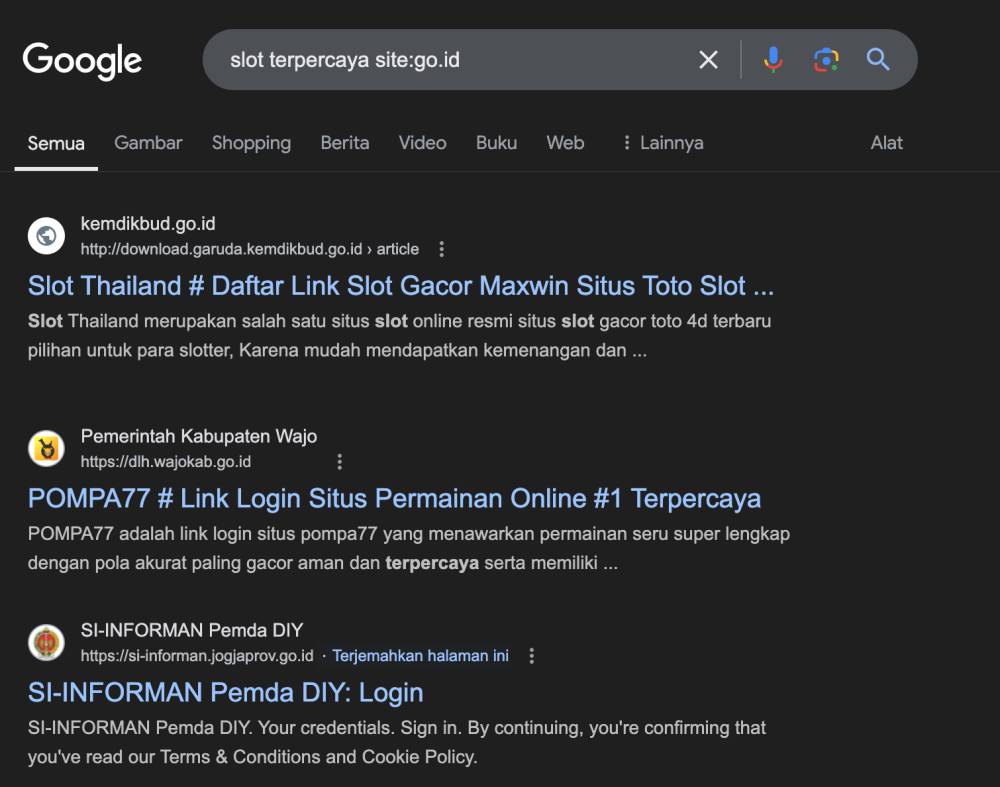 Tangkapan layar milik situs pemerintah maupun lembaga yang disusupi oleh konten judi online (dok.pribadi/Reyvan Maulid)