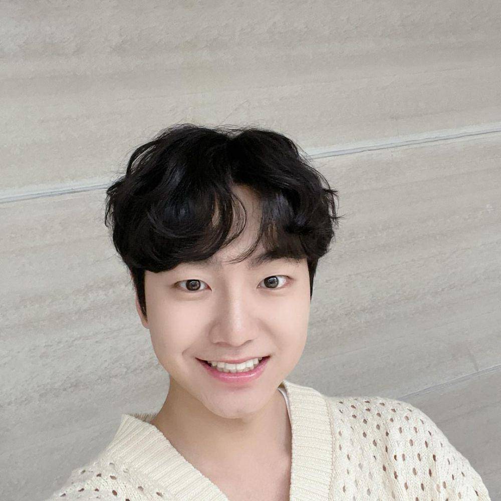 potret Sung Yoo Bin (instagram.com/binibinbiririn)