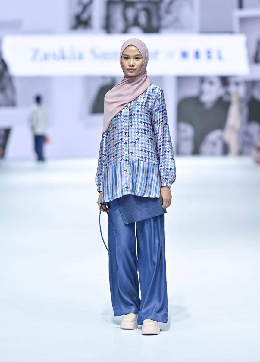 koleksi Zaskia Sungkar X NASL di JFW 2025 (dok. Jakarta Fashion Week/Dandy Hendrata)