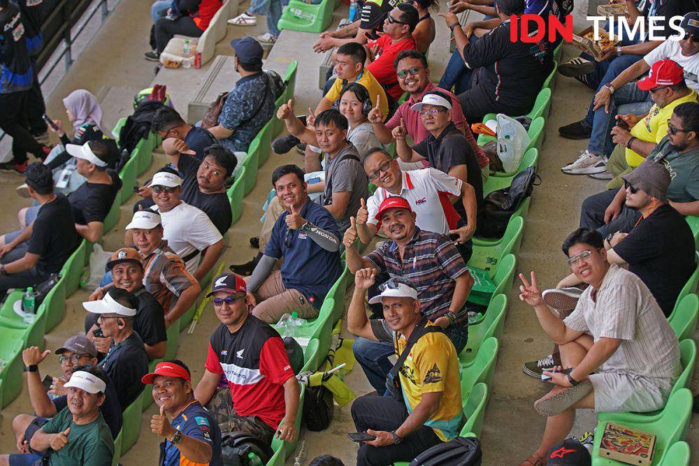 Sebanyak 30 konsumen setia PT Indako Trading Coy (Main Dealer Sepeda Motor Honda Sumut) diajak nonton MotoGP Sepang, Malaysia pada 1-4 November 2024. (IDN Times/Arifin Al Alamudi)