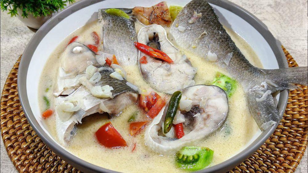 Resep Ikan Bandeng Kuah Santan yang Gurihnya Nampol di Lidah