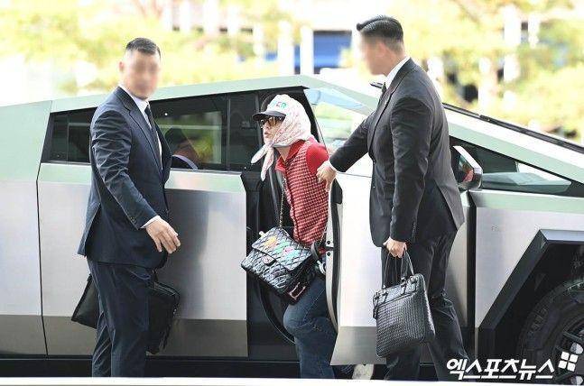 potret artis punya Tesla Cybertruck (dok. Xsports News)