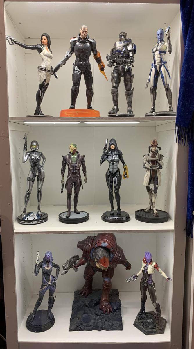 potret koleksi Mass Effect (reddit.com/user/LaMazmorraEstudio)