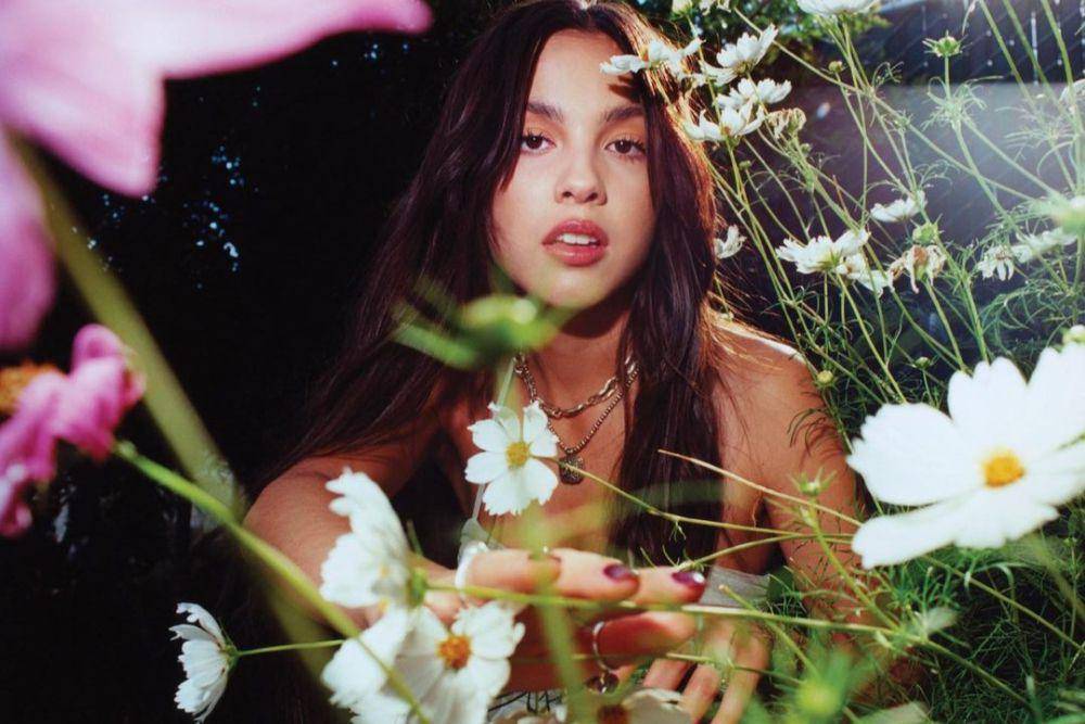 pemotretan Olivia Rodrigo dengan Clash Magazine (instagram.com/oliviarodrigo)