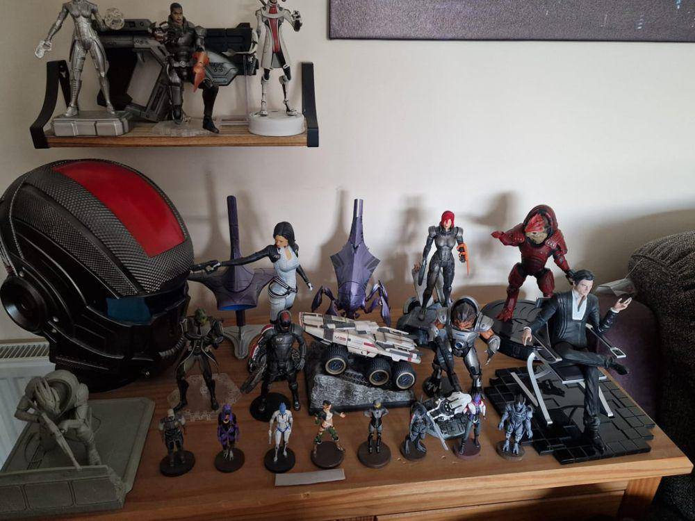 potret koleksi Mass Effect (reddit.com/user/East_Air_4756)