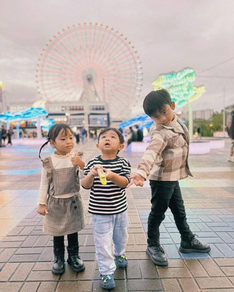 potret Abe Cekut main bareng Ritsuki dan Natsuki (instagram.com/abe.daily)