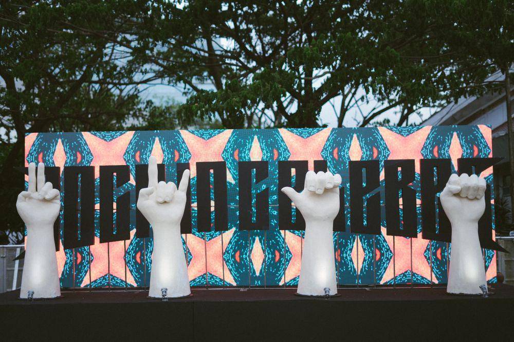 Salah satu instalasi seni yang dipamerkan dalam festival musik Rock in Celebes edisi 2021. (Dok. Artefact.id)