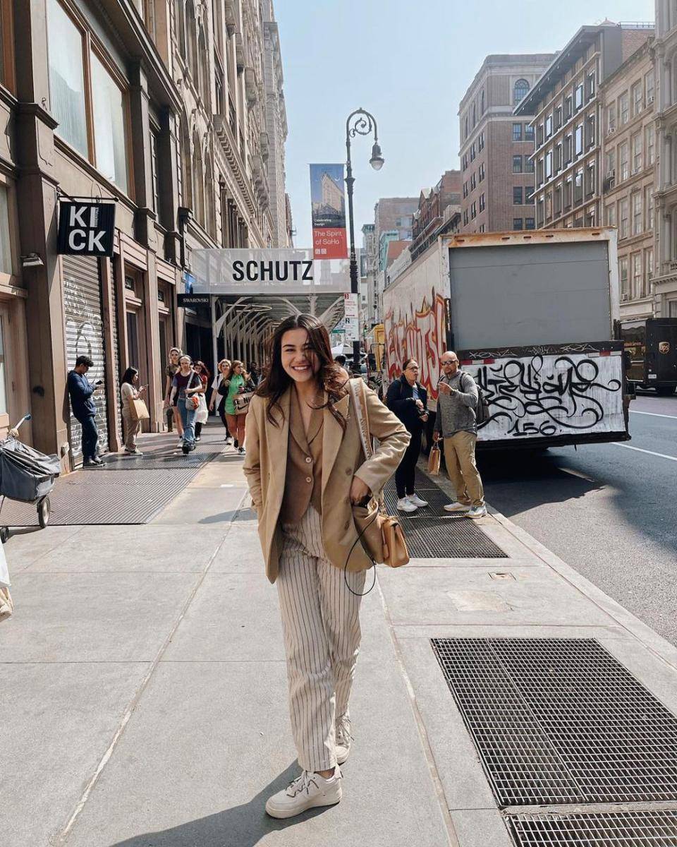 inspirasi OOTD earth tone ala Aaliyah Massaid (instagram.com/aaliyah.massaid)