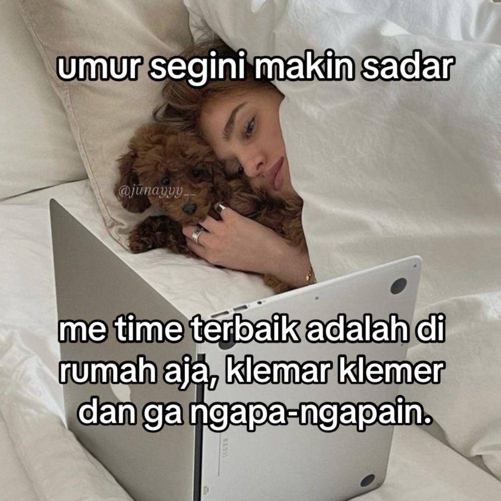 meme mending diam di rumah (x.com/junayyy__)