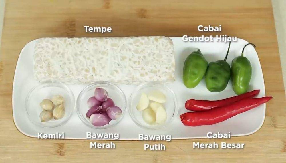 bahan tempe orek (youtube.com/Devina Hermawan)