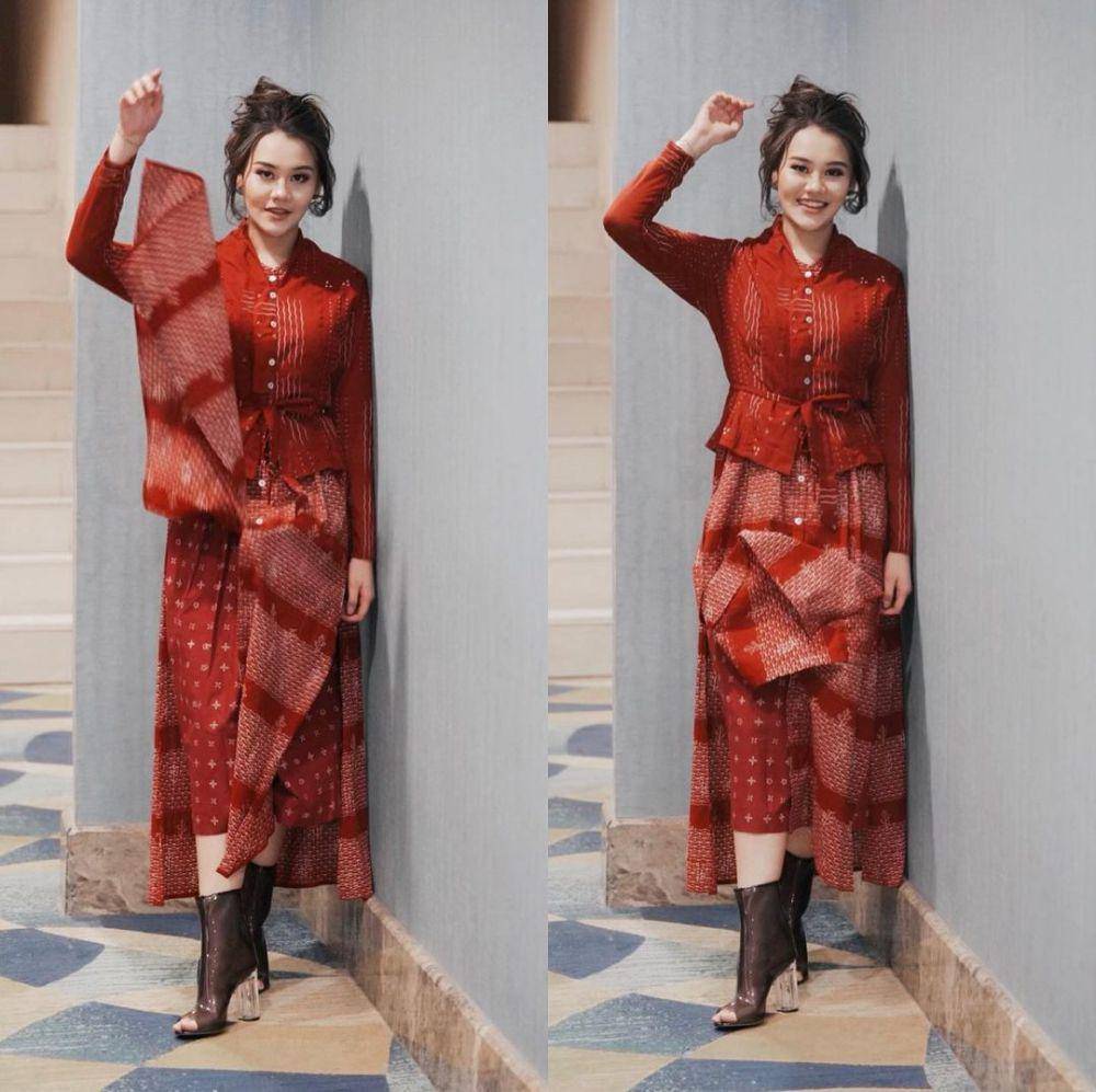 inspirasi OOTD earth tone ala Aaliyah Massaid (instagram.com/aaliyah.massaid)