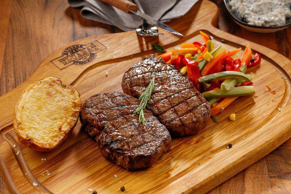 Ilustrasi steak (pixabay.com/gurkanerol)