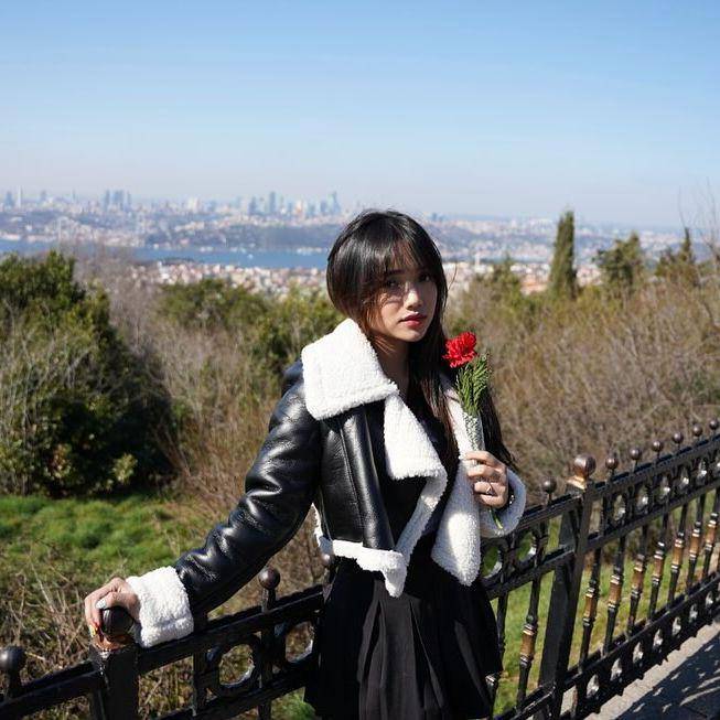 FujI Utami (instagram.com/fuji_an)