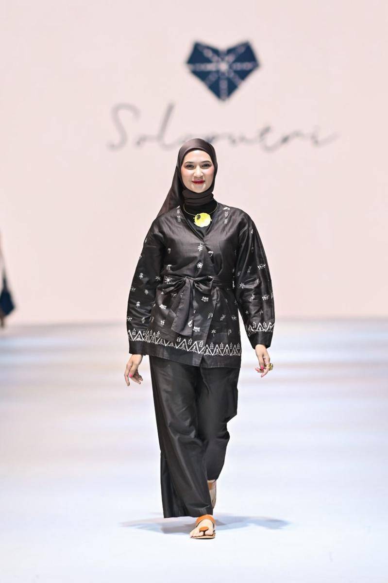 Koleksi Soloputri di Jakarta Fashion Week 2025 (dok. Jakarta Fashion Week)