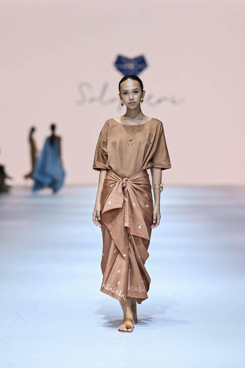 Koleksi Soloputri di Jakarta Fashion Week 2025 (dok. Jakarta Fashion Week)