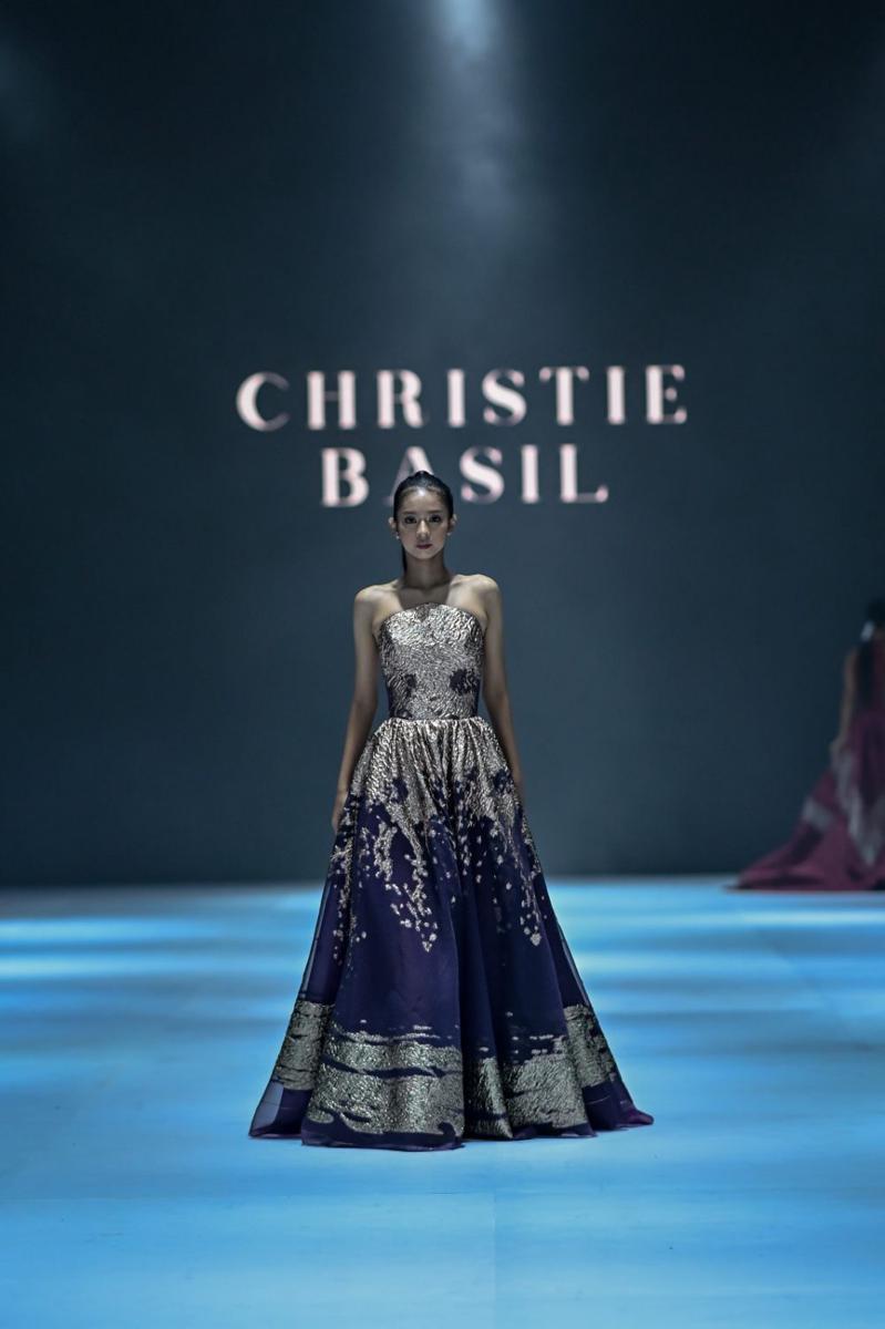 Koleksi Christie Basil di Jakarta Fashion Week 2025 (dok. Jakarta Fashion Week)