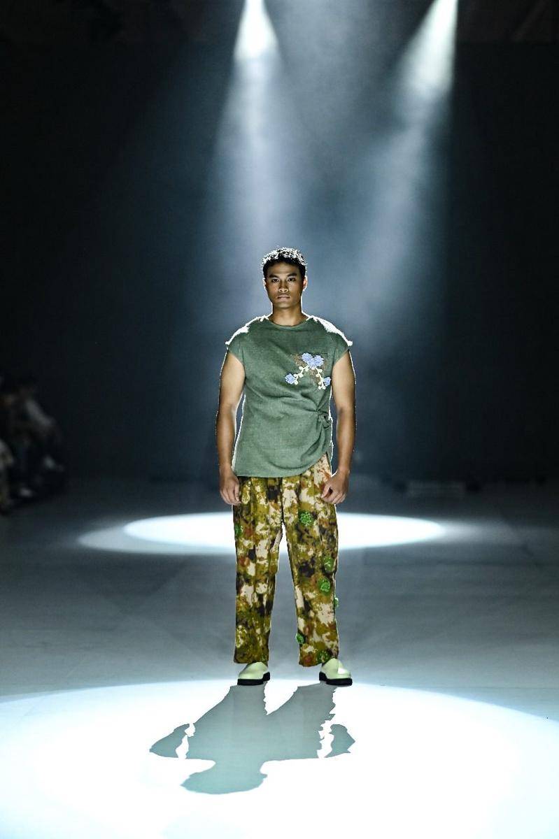 Koleksi Tanah Le Sae di JFW 2025. 24 Oktober 2024. (Jakarta Fashion Week / Dandy Hendrata)