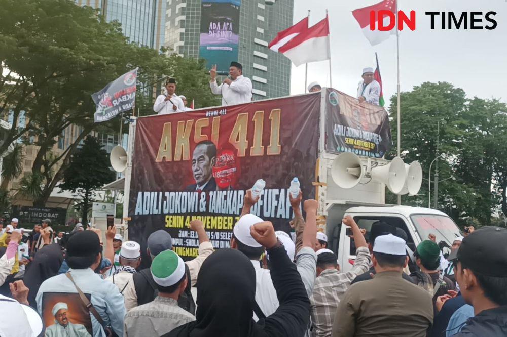 Demo 411 Desak Gibran Mundur Sebagai Wapres karena Akun Fufufafa