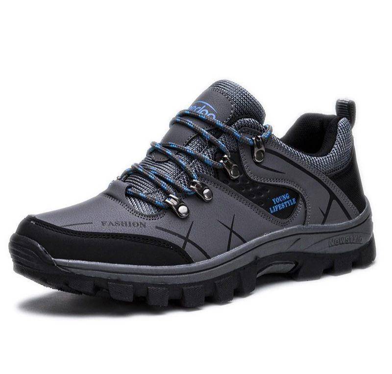 Leedoo Sepatu Hiking MH202 (shopee.co.id/Toread)