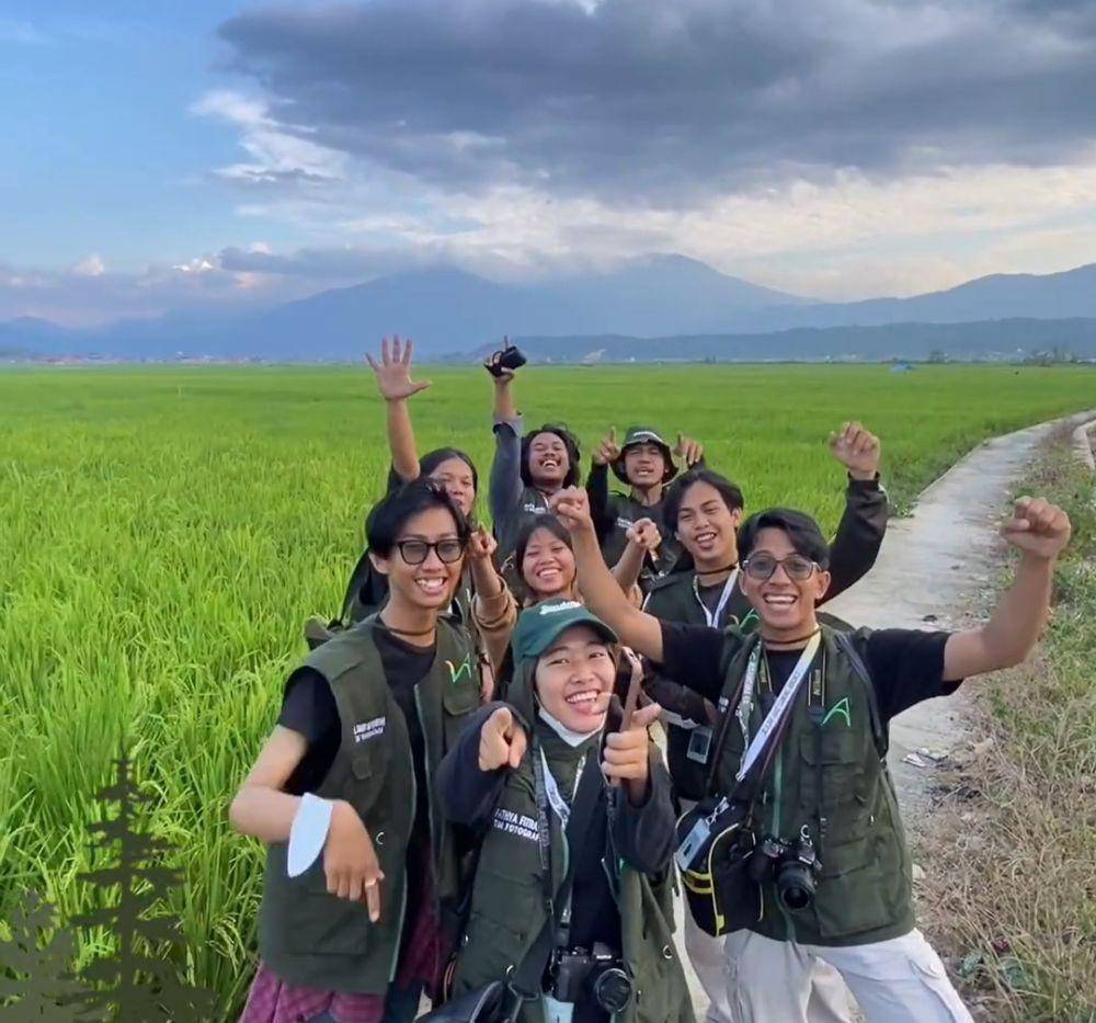 Potret tim ekspedisi Nusaantara Itera di Kaki Gunung Kerinci Jambi (instagram/nusaantara.itera)