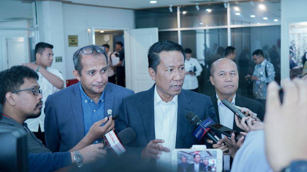 Menteri Hukum, Supratman, saat menghadiri Rapat Kerja (Raker) bersama Komisi XIII Dewan Perwakilan Rakyat (DPR) Republik Indonesia, Senin (4/11/2024). (dok. Kementerian Hukum)