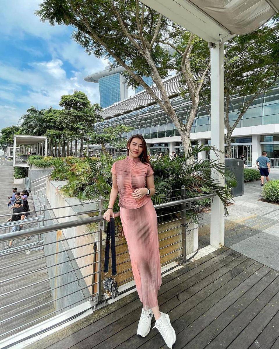 referensi outfit one set ala Aaliyah Massaid (instagram.com/aaliyah.massaid)