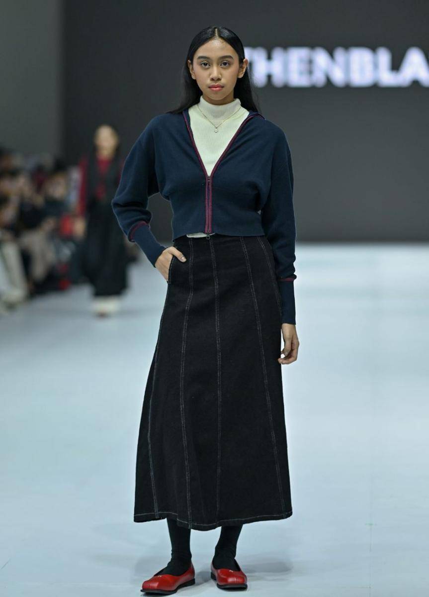 koleksi THENBLANK di JFW 2025 (dok. Jakarta Fashion Week/Dandy Hendrata)