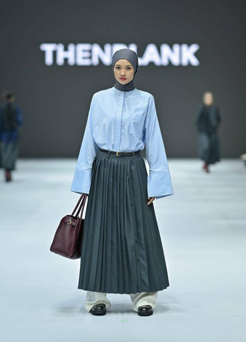 koleksi THENBLANK di JFW 2025 (dok. Jakarta Fashion Week/Dandy Hendrata)