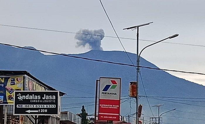 Erupsi Gunung Marapi, Hujan Abu Vulkanik di Kota Bukittinggi