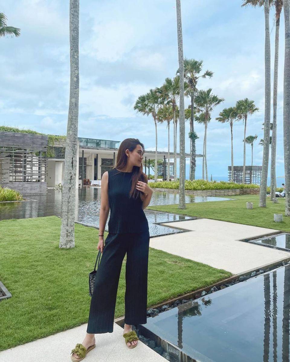 referensi outfit one set ala Aaliyah Massaid (instagram.com/aaliyah.massaid)
