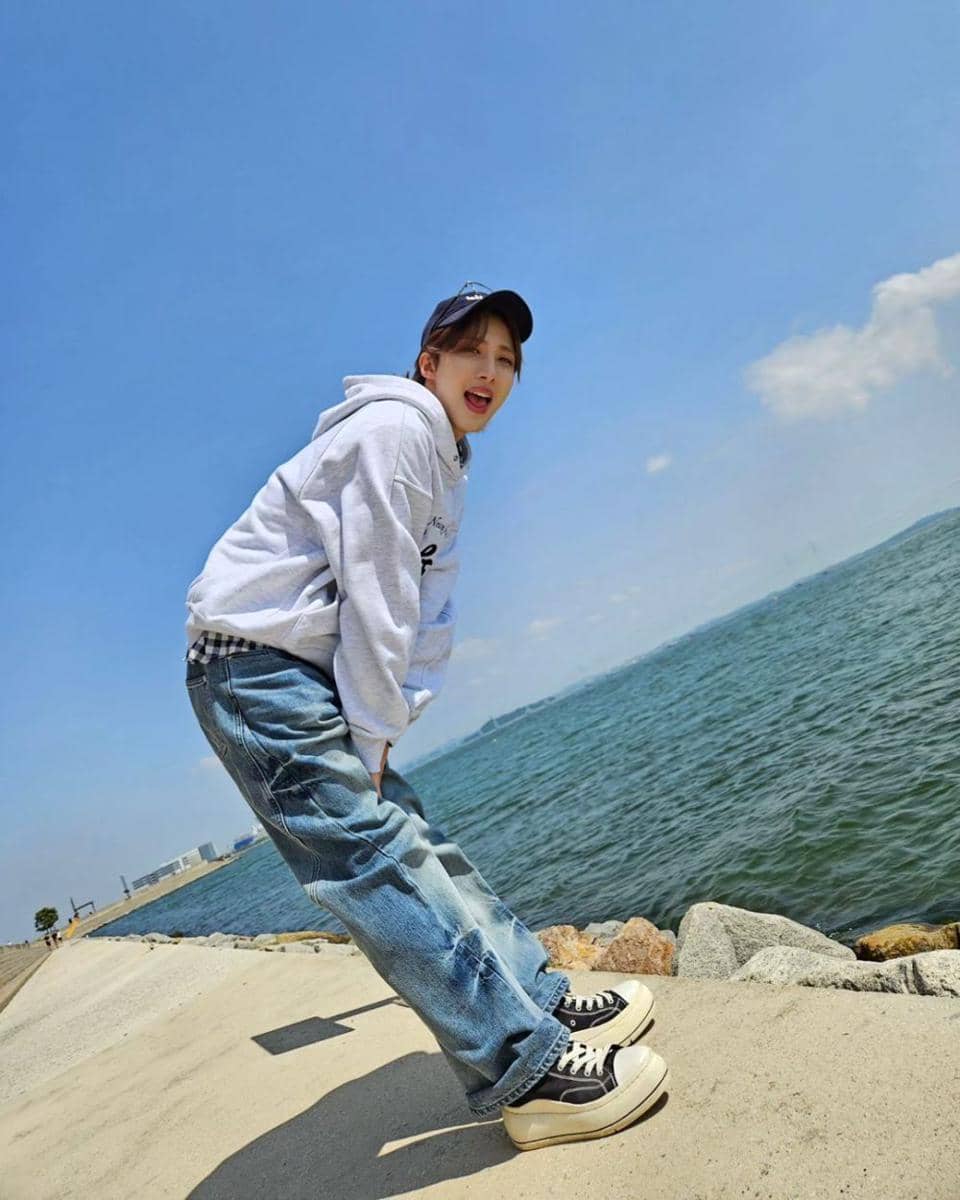 day out outfit ala Hui Pentagon (instagram.com/@huitag_me)