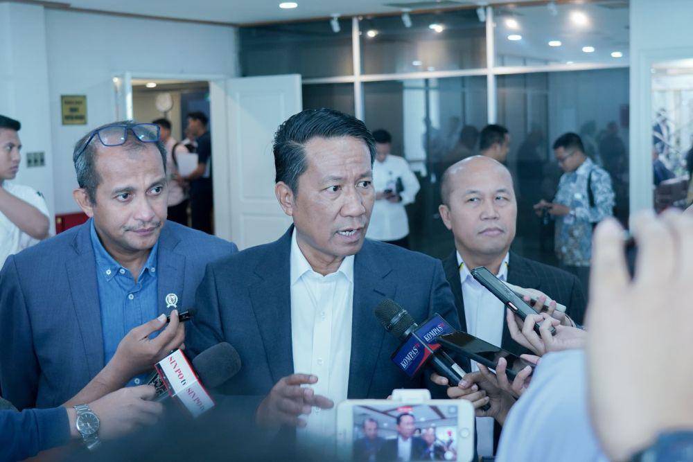 Menteri Hukum Supratman Andi Agtas saat rapat perdana dengan Komisi XIII DPR RI (dok. Humas Kementerian Hukum)