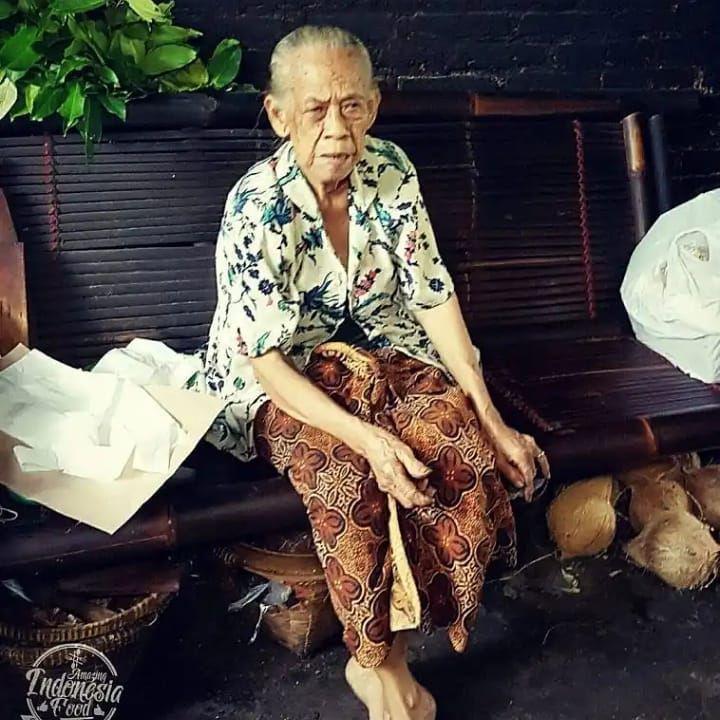 Perintis Kuliner Mangut Lele Mbok Marto Meninggal Dunia (instagram.com/mangutlele_mbokmarto)
