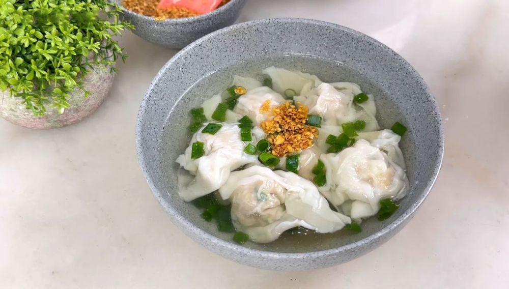 Resep Pangsit Ayam Kuah Garlic Oil, Sedapnya Paripurna