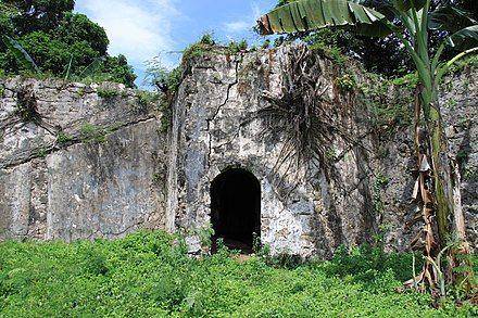 Benteng Revengie (https://id.wikipedia.org/wiki/Benteng_Revengie)