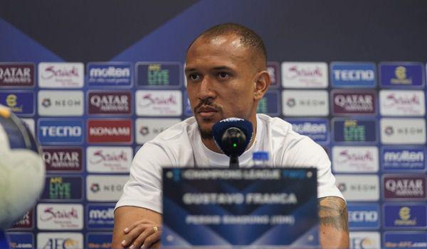 Bek Persib Gustavo Franca Akhirnya Tinggalkan Bandung