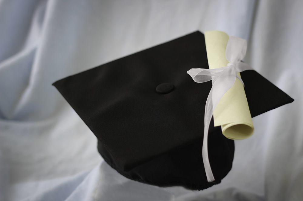 5 Tips Membuat CV Fresh Graduate, Nomor 5 Wajib Kamu Coba!