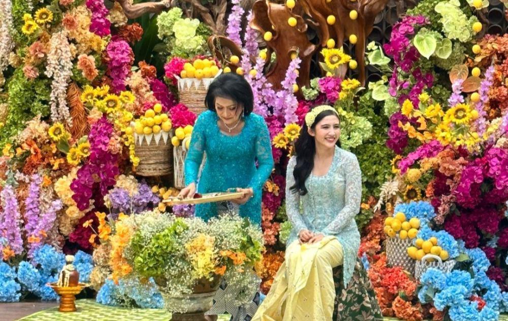 7 Dekorasi Siraman Febby Rastanty, Meriah Bercorak Cerah!