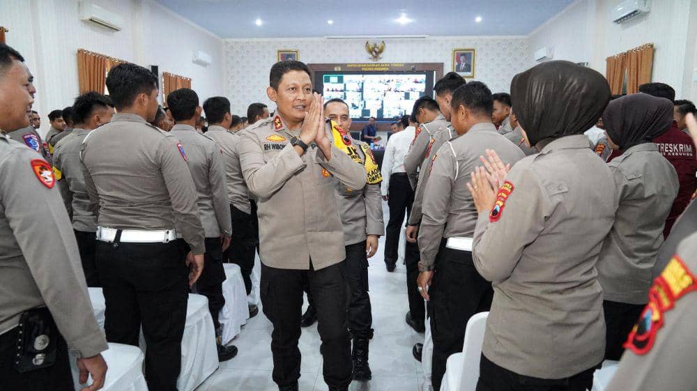 Kapolda Jateng, Irjen Pol Ribut Hari Wibowo saat apel bersama para perwira Polres Wonosobo. (IDN Times/Dok Humas Polda Jateng)