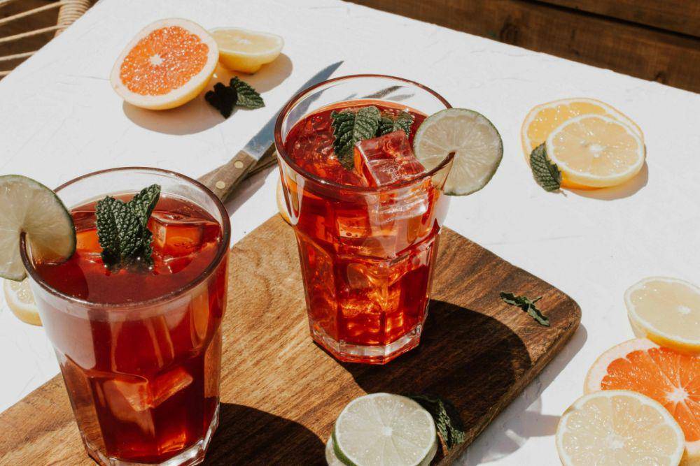 Ilustrasi minuman dingin (unsplash.com/Katherine Sousa)