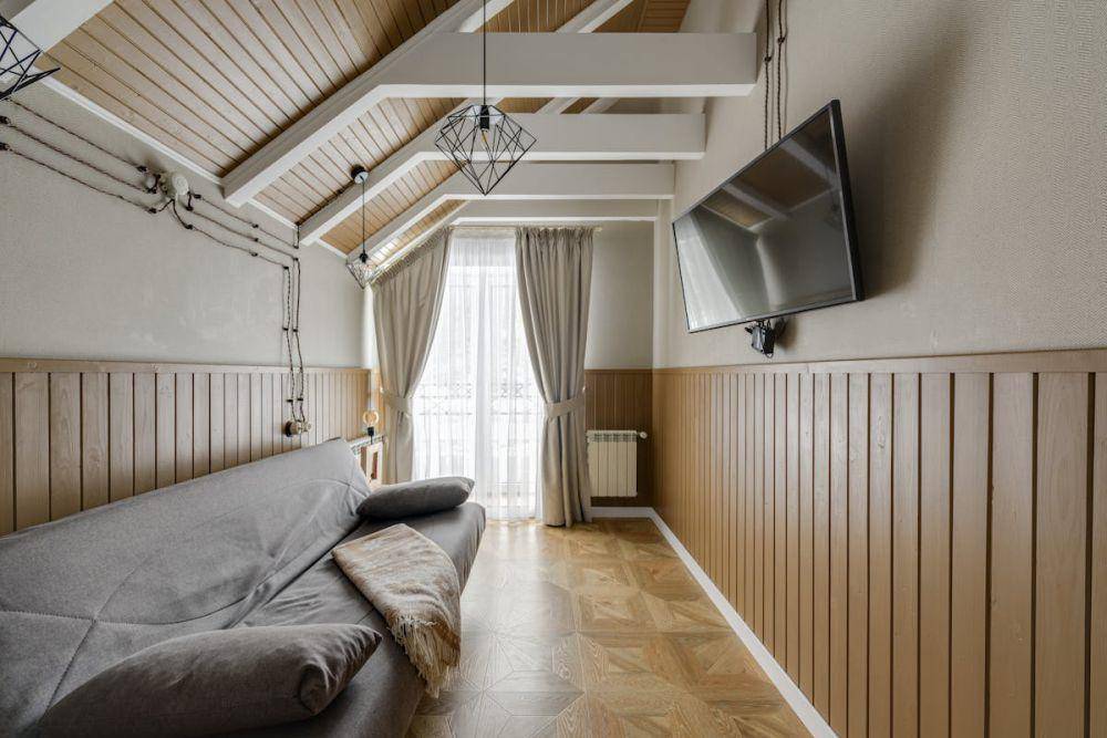 ilustrasi kamar tidur bernuansa earthy tones (pexels.com/Max Vakhtbovycn)