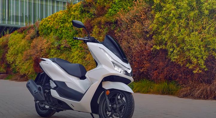 7 Fakta Honda PCX 2025, Mengalami Beberapa Perubahan