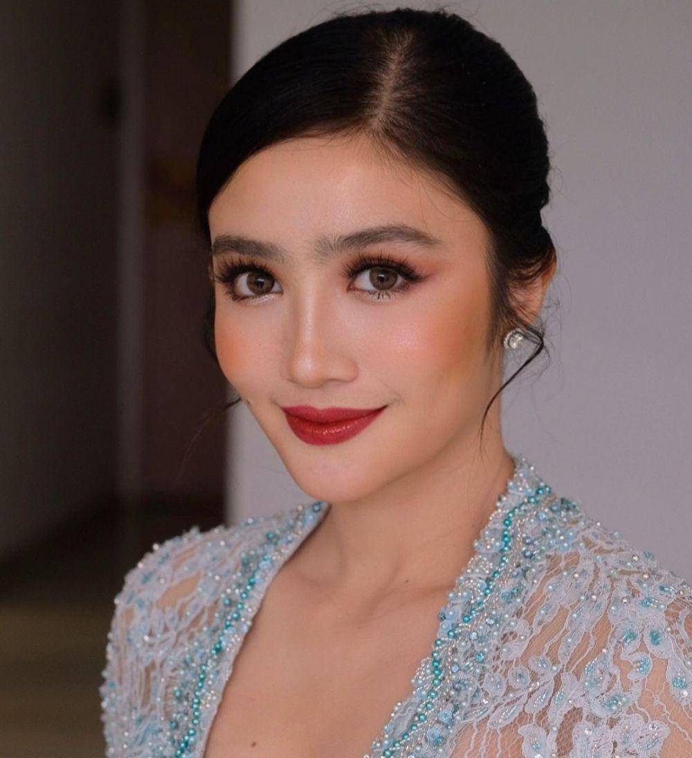 Kebaya siraman Febby Rastanty (instagram.com/upanduvan)