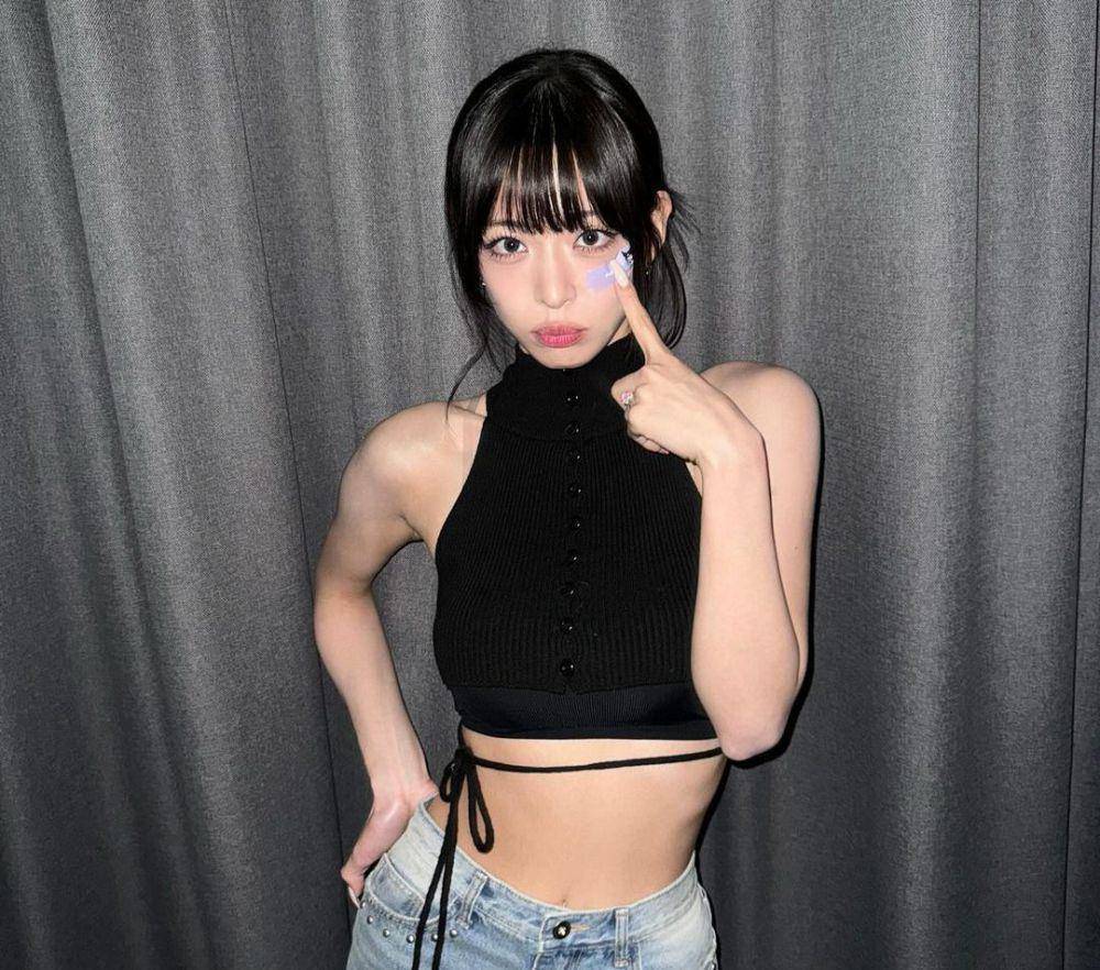 Chaeyoung fromis_9 (instagram.com/chaengrang_)