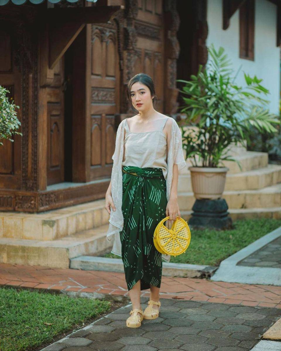 OOTD Febby Rastanty (instagram.com/febbyrastanty)