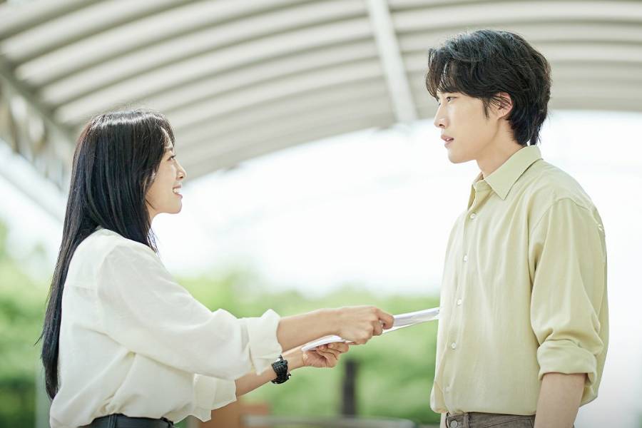 Kim Se Jeong dan Lee Jong Won di Brewing Love (x.com/Channel_ENA)