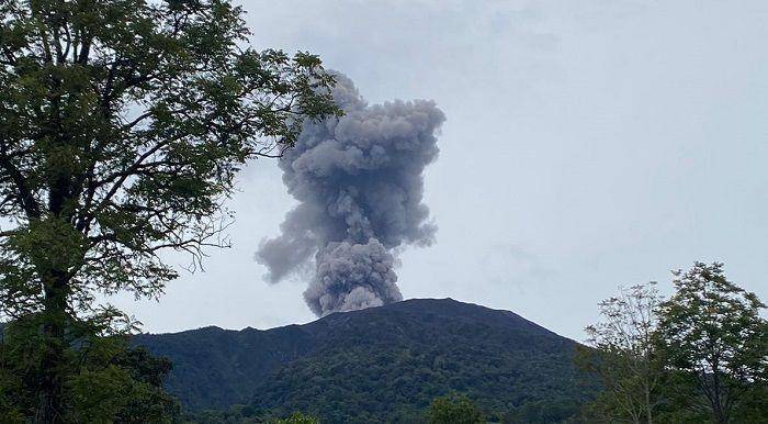 Ilustrasi erupsi Gunung Marapi (Istimewa)