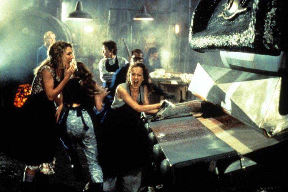 adegan dalam film The Mangler. (dok. New Line Cinema/The Mangler)