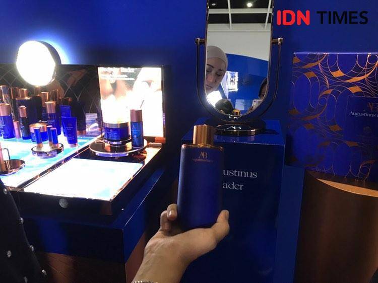 Produk hand serum Augustinus Bader saat launching pertamanya di Indonesia. 6 Oktober 2024. (IDN Times/Hani Safanja)